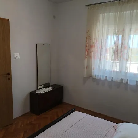 Andelka Apartment Vrsi